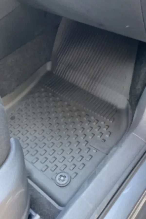 Sahler Skoda Karoq2022 سكودا كاروك دواسات متخصصة Sahler TPE Skoda Karoq